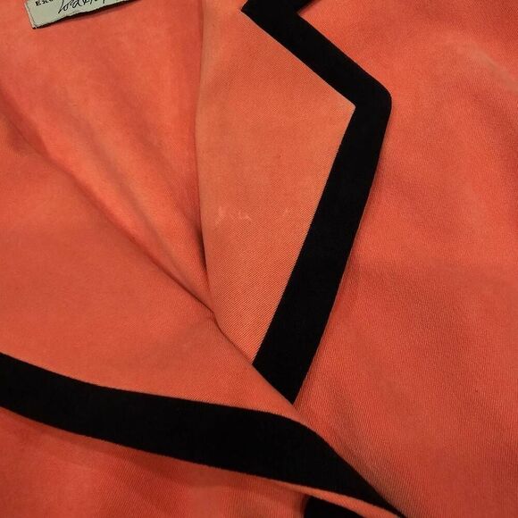 Lord & Taylor Button up Suit Jacket Women's size 10 - Picture 3 of 11